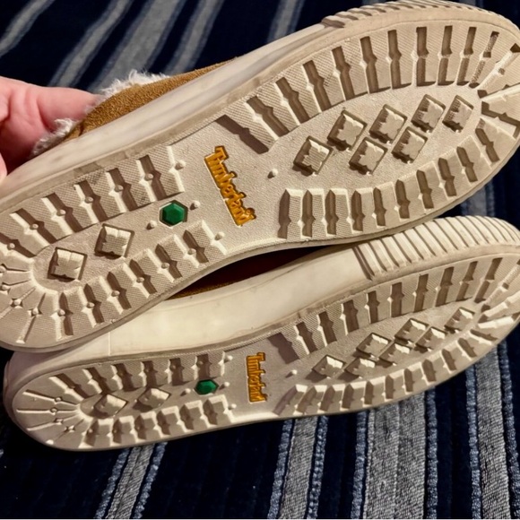 Timberland slip on winter shoes 7.5 - Picture 3 of 5